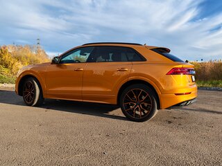 2019 Audi Q8 45 TDI I (4M), оранжевый, 6250000 рублей, вид 5