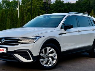 2022 Volkswagen Tiguan Allspace II Рестайлинг, белый, 2390000 рублей, вид 4