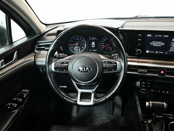 2021 Kia K5 III, серый, 2860000 рублей - вид 13