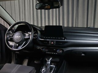 2021 Kia Cerato IV Рестайлинг, серый, 1699000 рублей, вид 5