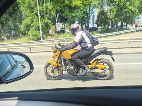 2007 Honda CB 600F Hornet, золотистый, 490000 рублей, вид 4