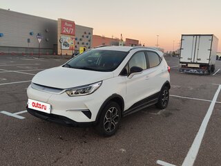 2022 BYD Yuan Pro (39 kWh) I Рестайлинг 2 (Pro), белый, 1850000 рублей, вид 3