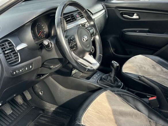 2019 Kia Rio X-Line IV, белый, 1550000 рублей - вид 10
