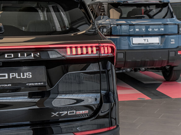 2026 Jetour X70+ I Рестайлинг, чёрный, 3399000 рублей - вид 7