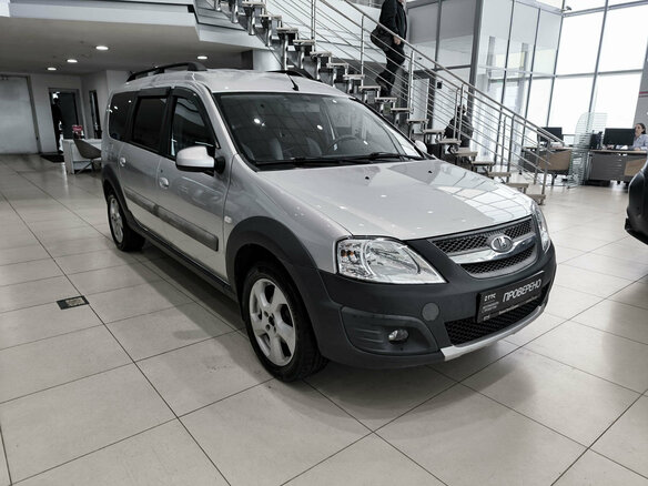 2019 Lada (ВАЗ) Largus Cross I, серебристый, 830000 рублей - вид 2