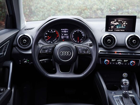 2021 Audi Q2 L 35 TFSI I Рестайлинг, серый, 1585000 рублей - вид 5