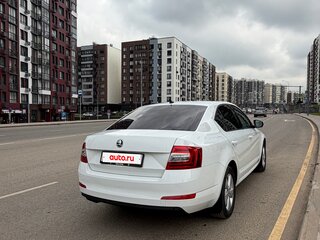2016 Skoda Octavia III (A7), белый, 1290000 рублей, вид 3