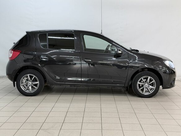 2015 Renault Sandero II, чёрный - вид 8