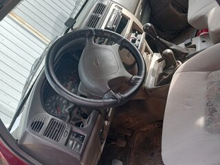 1998 Nissan Patrol V (Y61), красный, 900000 рублей, вид 3