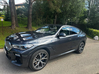 2021 BMW X6 40d III (G06), серый, 7250000 рублей, вид 1