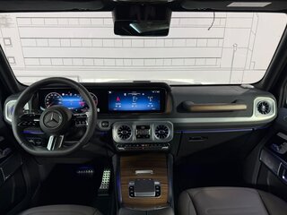 2026 Mercedes-Benz G-Класс 450 d III (W465) Рестайлинг, чёрный, 23800000 рублей, вид 2