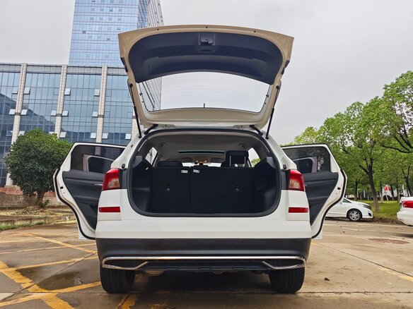 2022 Skoda Kamiq I (China Market), белый, 1704000 рублей - вид 17