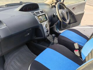 2006 Toyota Vitz II (XP90), голубой, 380000 рублей, вид 3