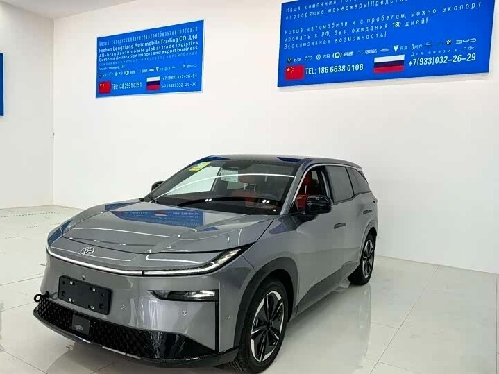 Открыть фотографии: Toyota bZ3X