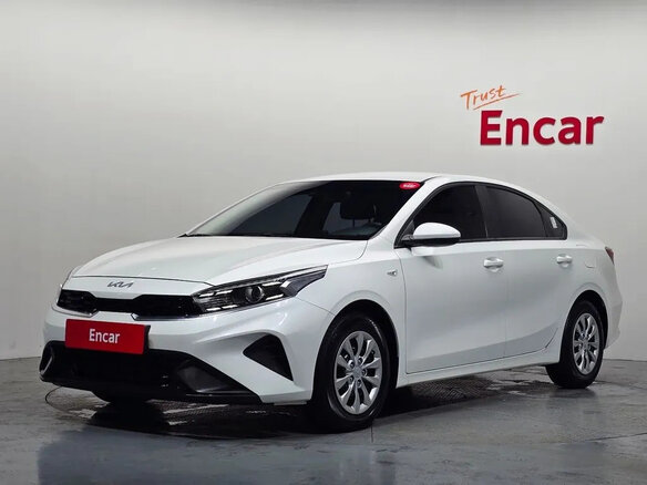 2022 Kia K3 II Рестайлинг, белый, 1720000 рублей