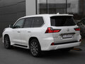 2016 Lexus LX 570 III Рестайлинг 2, белый, 7400000 рублей - вид 6