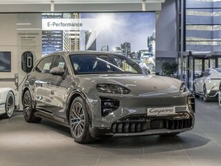 2026 Porsche Cayenne Turbo Electric IV, серый, 36650000 рублей, вид 2