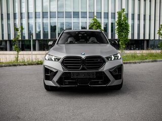 2025 BMW X5 M Competition III (F95) Рестайлинг, серый, 20490000 рублей, вид 2