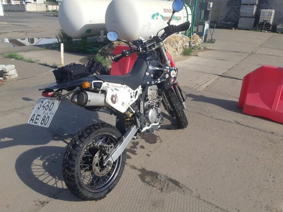 2002 Kawasaki D-tracker 250, чёрный, 280000 рублей - вид 3