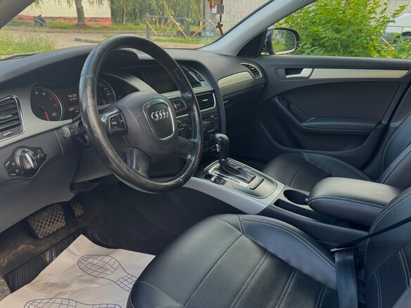 2011 Audi A4 IV (B8), чёрный - вид 7