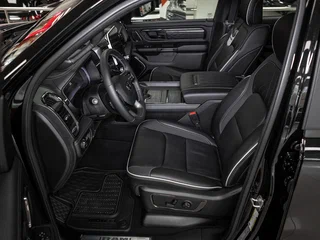 2026 Ram 1500 Crew Cab eTorque V Рестайлинг, чёрный, 11050000 рублей, вид 2
