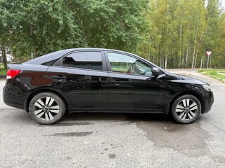 2013 Kia Cerato 6-speed II, чёрный, 800000 рублей, вид 4