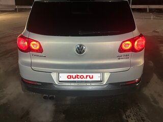 2010 Volkswagen Tiguan I, серебристый, 1200000 рублей, вид 3