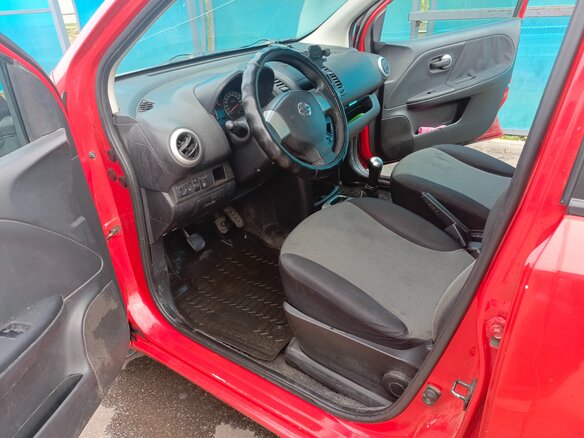 2009 Nissan Note I Рестайлинг, красный, 450000 рублей - вид 17