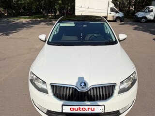 2017 Skoda Octavia III (A7), белый, 1449000 рублей, вид 3