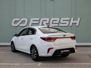 2020 Kia Rio IV, белый, 1199000 рублей, вид 2