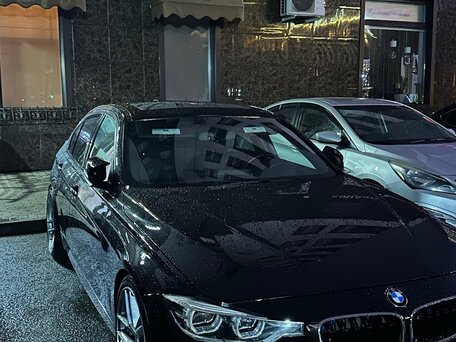 2016 BMW 3 серии 330i xDrive VI (F3x) Рестайлинг, чёрный, 2800000 рублей, вид 5