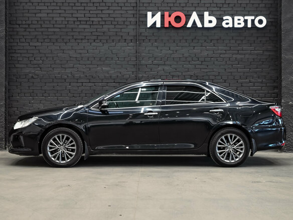 2016 Toyota Camry VII (XV50) Рестайлинг, чёрный, 1720000 рублей - вид 7