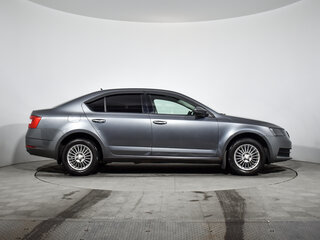 2017 Skoda Octavia III (A7) Рестайлинг, серый, 1000000 рублей, вид 4