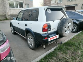 1996 Toyota RAV4 I (XA10), белый, 350000 рублей, вид 3