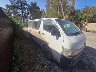 2005 Toyota HiAce H200, белый, 999999 рублей, вид 1