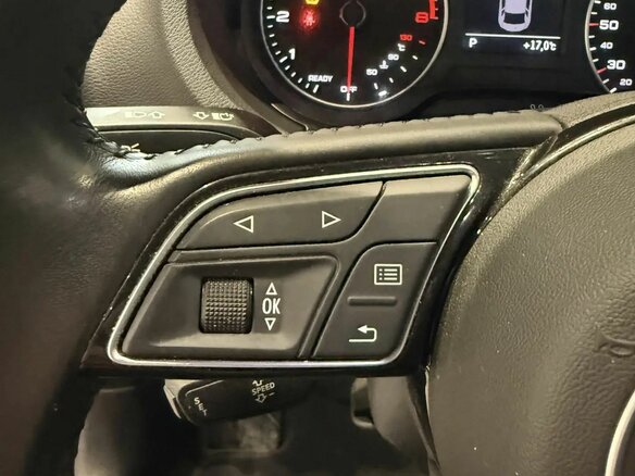 2018 Audi A3 III (8V) Рестайлинг, красный, 1799000 рублей - вид 14