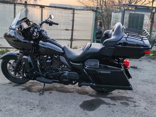 2021 Harley-Davidson Road Glide Limited, чёрный, 1890000 рублей, вид 5