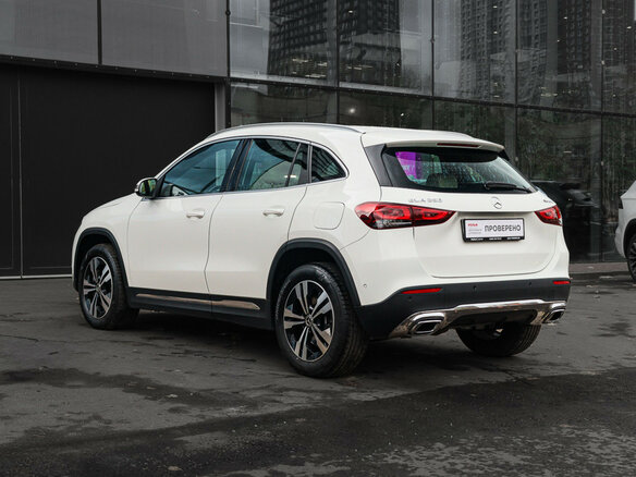 2020 Mercedes-Benz GLA 250 II (H247), белый, 3470000 рублей - вид 5