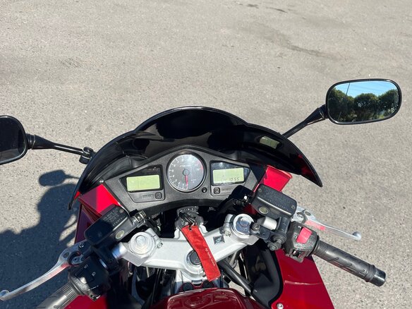 2005 Honda VFR 800, красный, 430000 рублей - вид 12