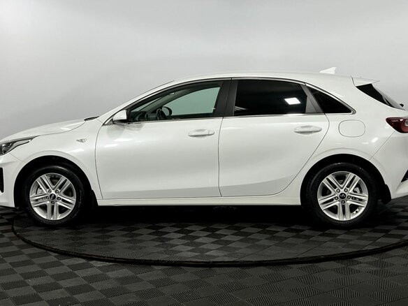 2020 Kia Ceed III, белый, 1990000 рублей - вид 8