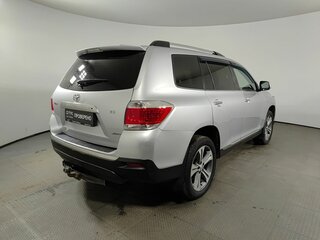 2010 Toyota Highlander II (XU40) Рестайлинг, серебристый, 1820000 рублей, вид 5