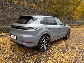 2024 Porsche Cayenne S III Рестайлинг, серый, 15000000 рублей, вид 4