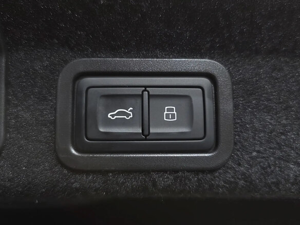2025 Audi A6 45 TFSI V (C8) Рестайлинг, белый, 7480500 рублей - вид 23