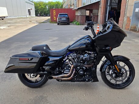 2021 Harley-Davidson Road Glide, чёрный, 2299999 рублей, вид 1