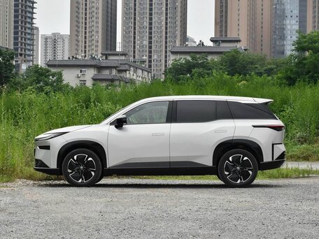 2026 Toyota bZ3X 58.3 kWh, чёрный, 2843003 рублей, вид 4
