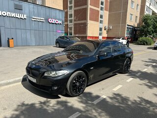 2012 BMW 5 серии 530d xDrive VI (F10/F11/F07), чёрный, 2750000 рублей, вид 2
