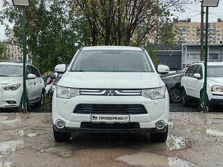 2012 Mitsubishi Outlander III, белый, 1089000 рублей, вид 2