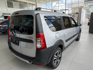 2026 Lada (ВАЗ) Largus Cross I Рестайлинг, серебристый, 2092000 рублей, вид 4