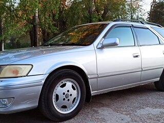 1998 Toyota Mark II Qualis VIII (X100), серый, 450000 рублей, вид 1