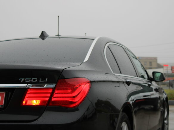 2010 BMW 7 серии Long 750Li V (F01/F02/F04), чёрный, 1415000 рублей - вид 29